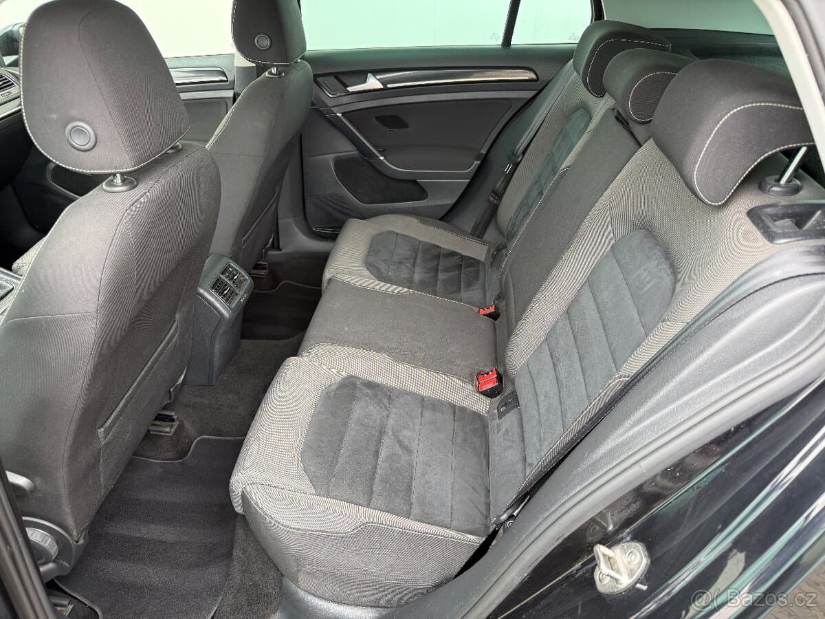 2015 Volkswagen GOLF - 10