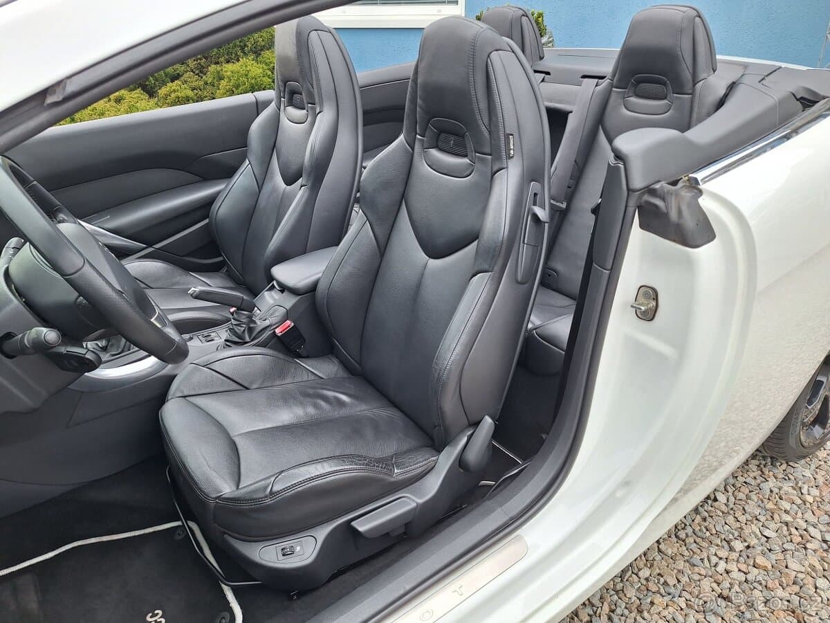 2012 Peugeot 308 - 10