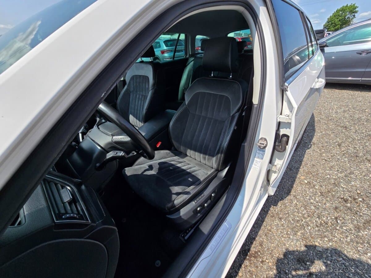 2020 Škoda SUPERB - 10