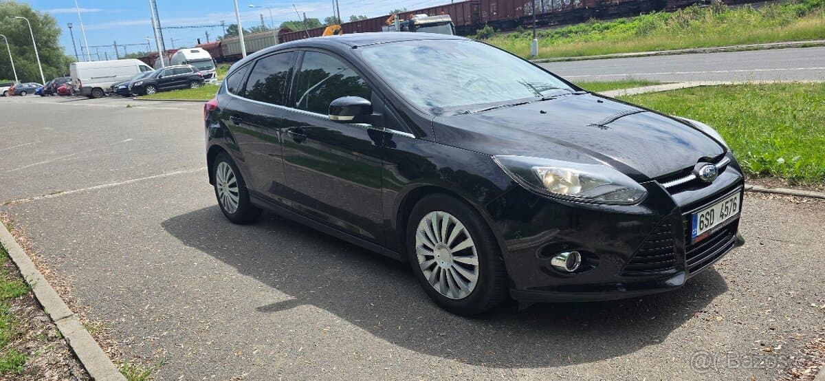 2011 Ford FOCUS - 10