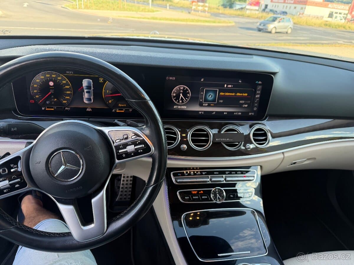 Mercedes-Benz CL-CLASS - 10