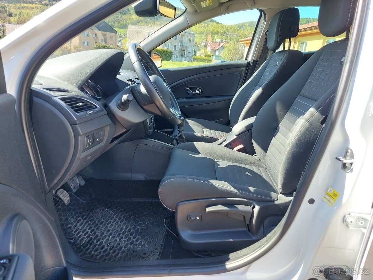 2014 Renault MEGANE - 10