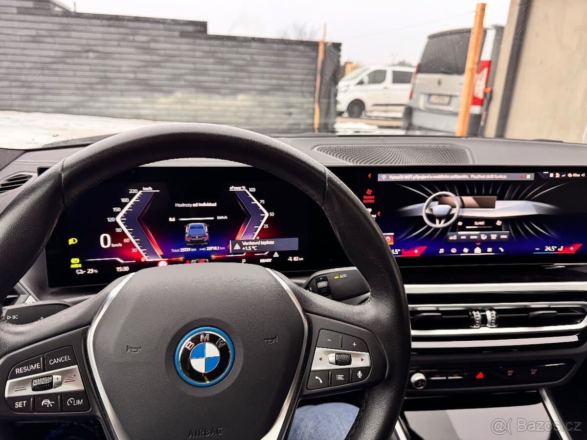 2023 BMW i4 - 10
