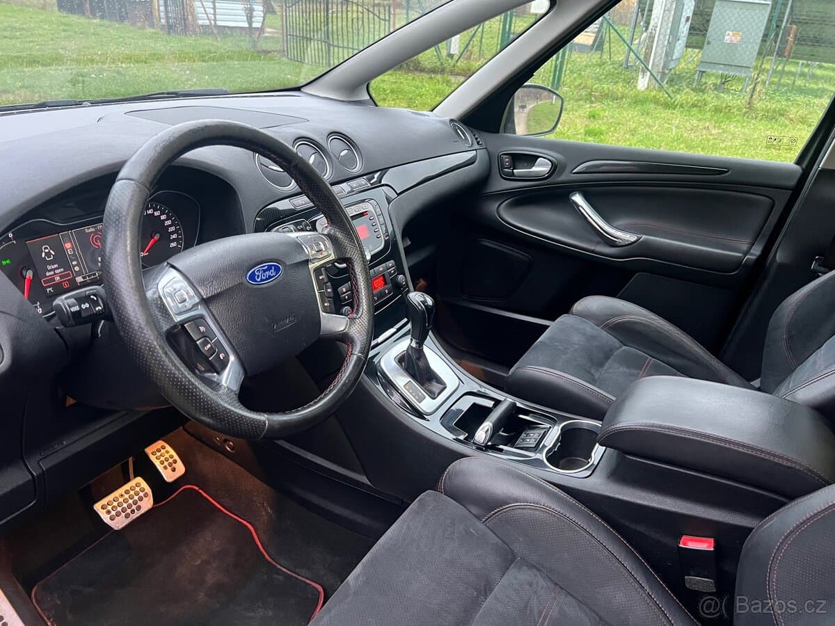 2011 Ford S-MAX - 10