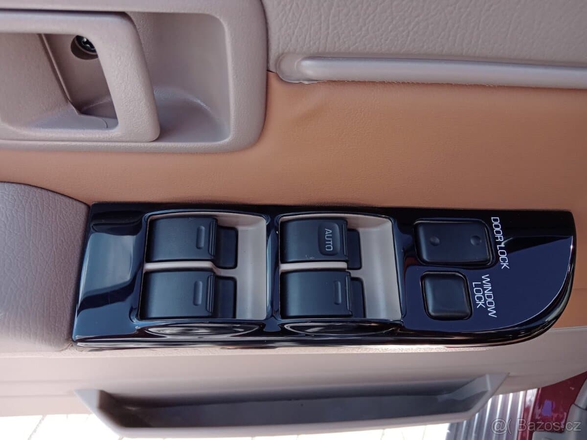 Toyota LAND CRUISER - 10