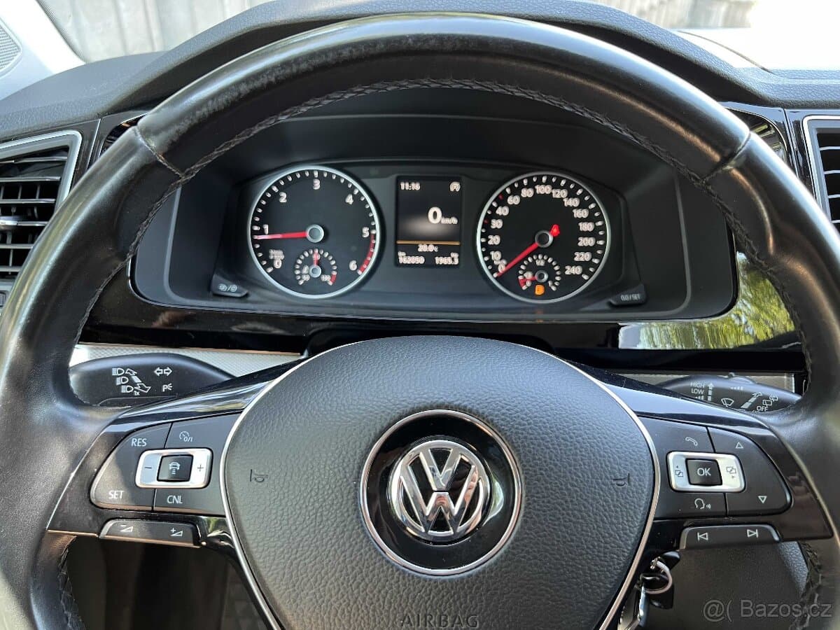 2016 Volkswagen MULTIVAN - 10