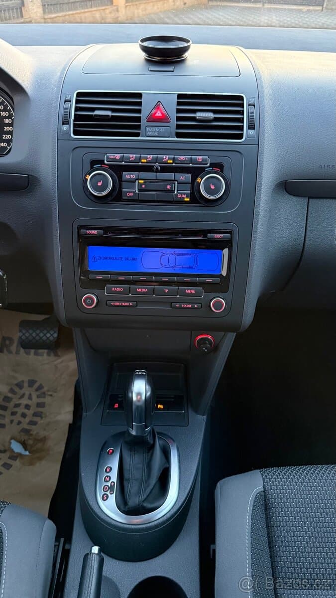 2011 Volkswagen TOURAN - 10