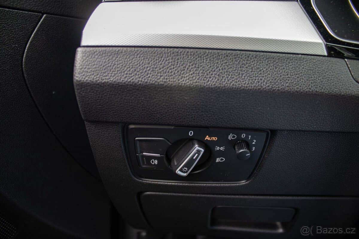 2016 Volkswagen PASSAT - 10