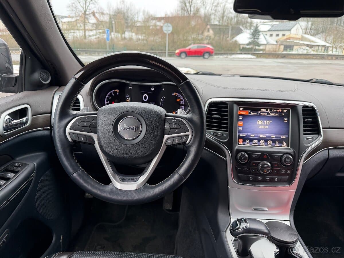2015 Jeep CHEROKEE - 10