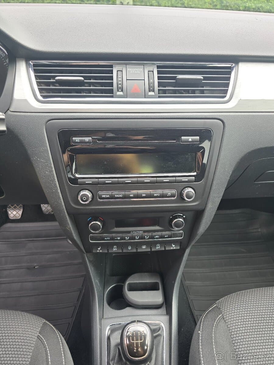2015 Škoda RAPID - 10