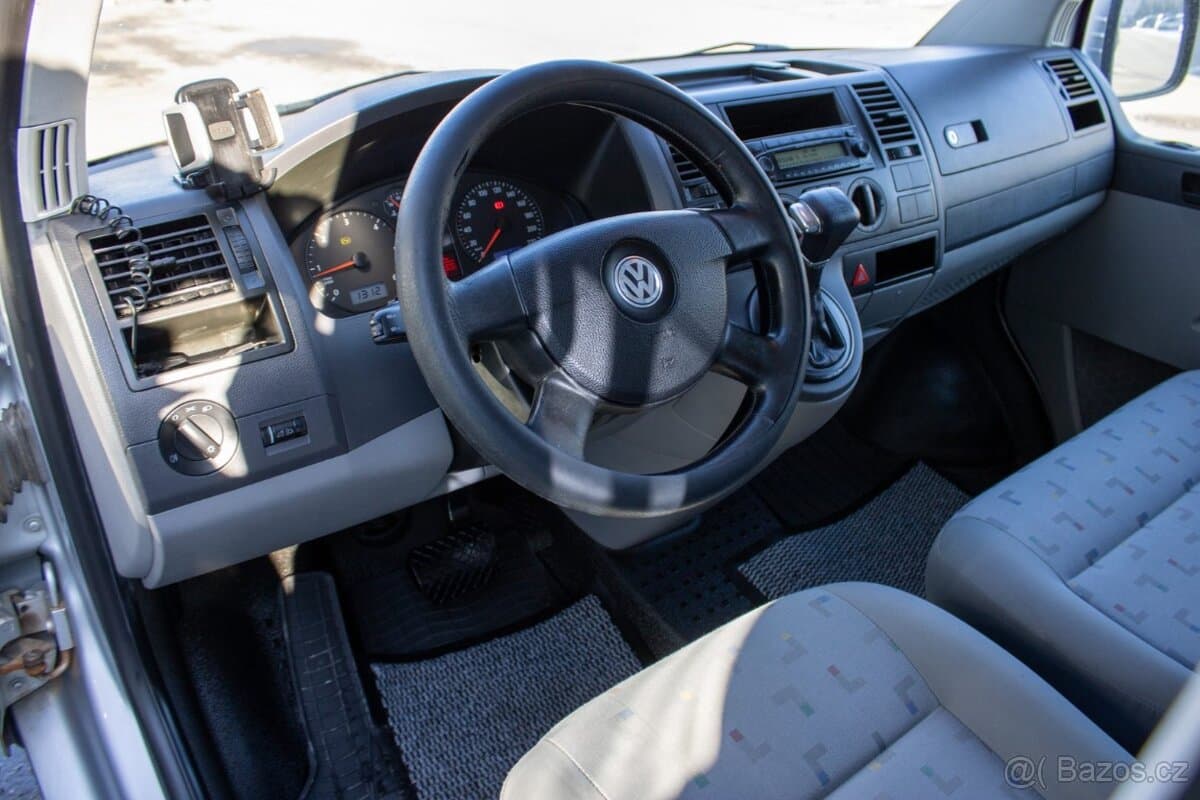 2008 Volkswagen CARAVELLE - 10