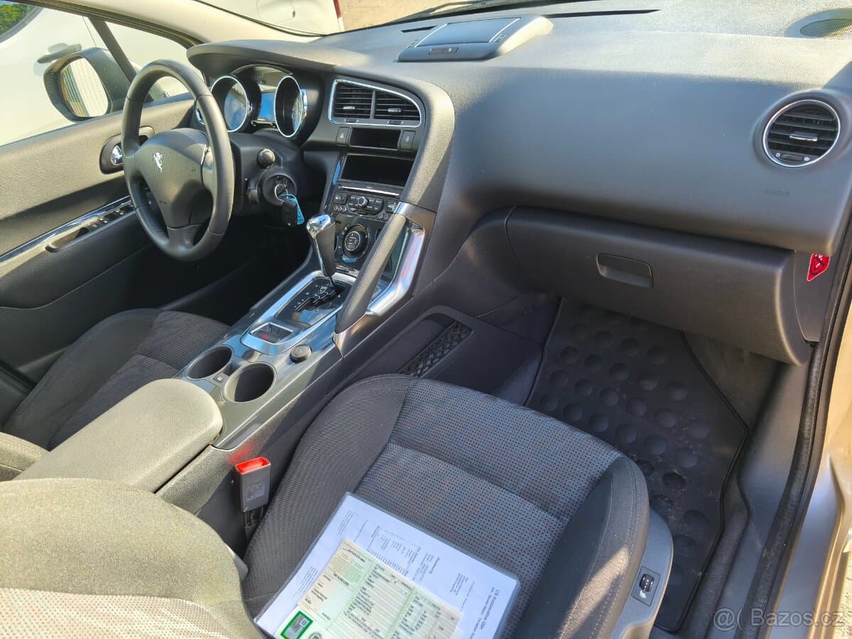 2011 Peugeot 3008 - 10