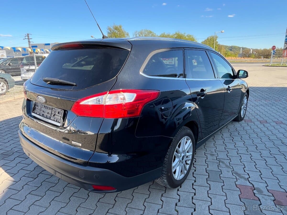 2012 Ford FOCUS - 10