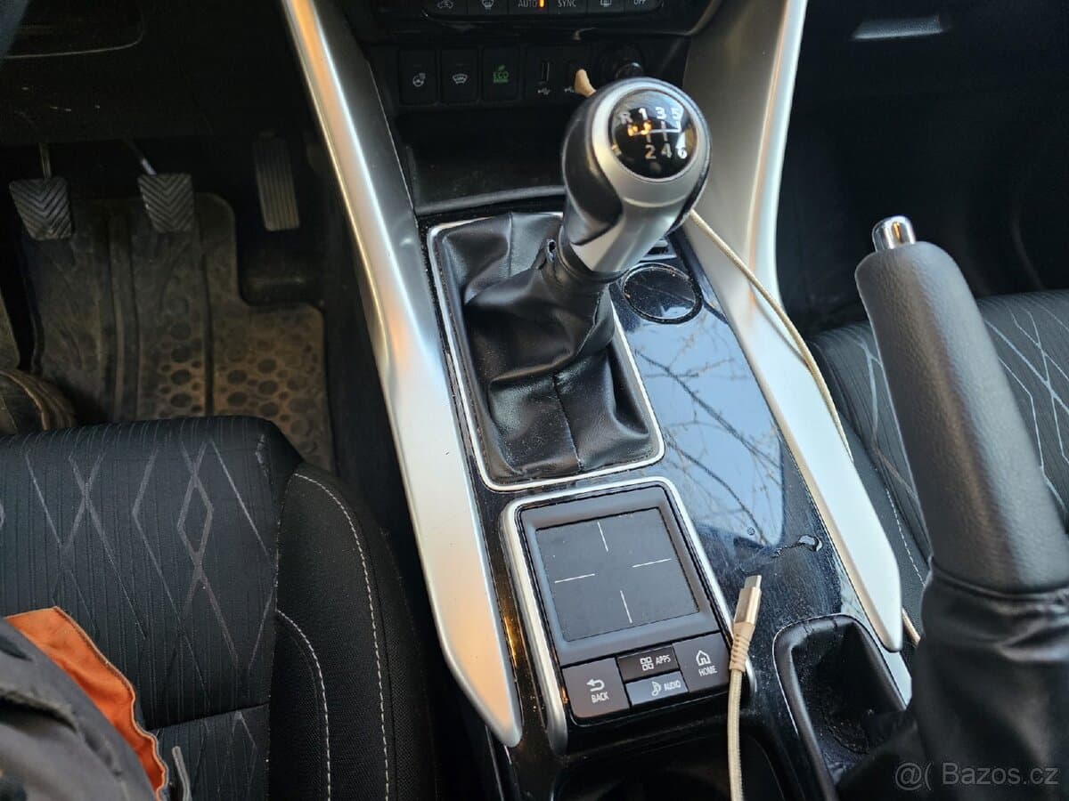 2019 Mitsubishi OSTATNÍ - 10