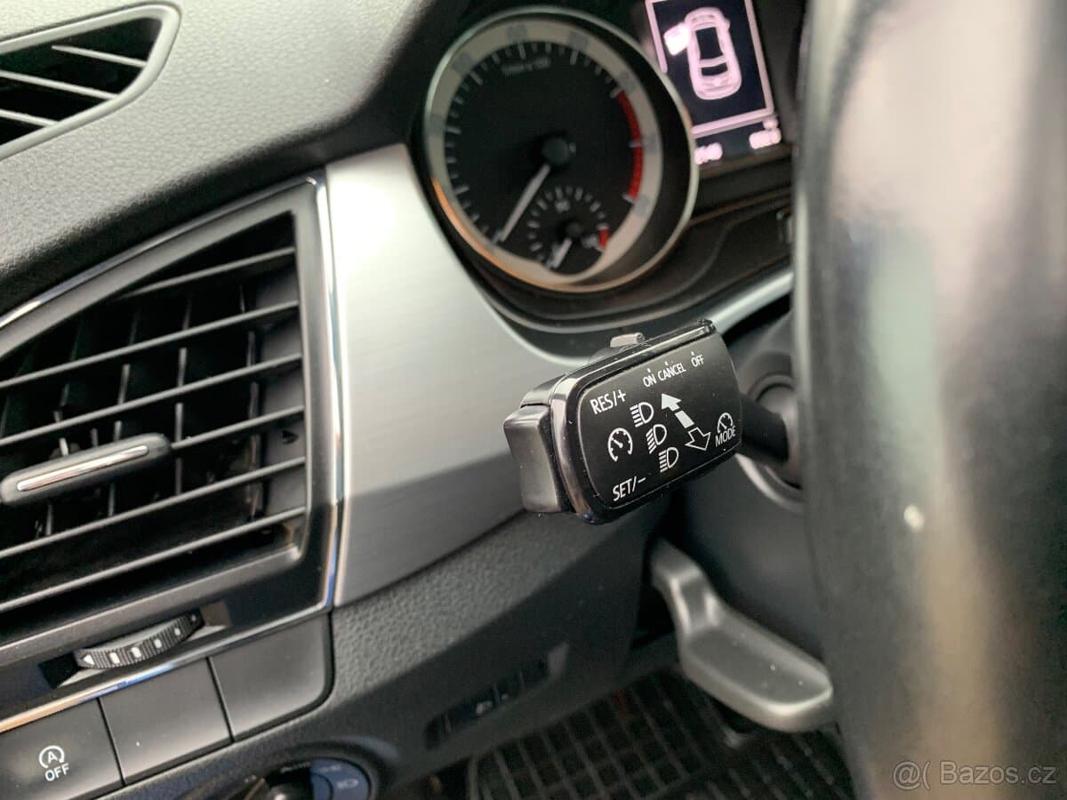 2015 Škoda FABIA - 10