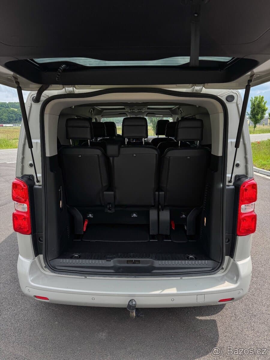 Peugeot TRAVELLER - 10