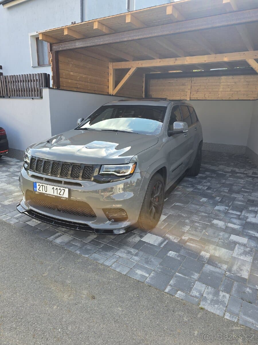 2020 Jeep CHEROKEE - 10