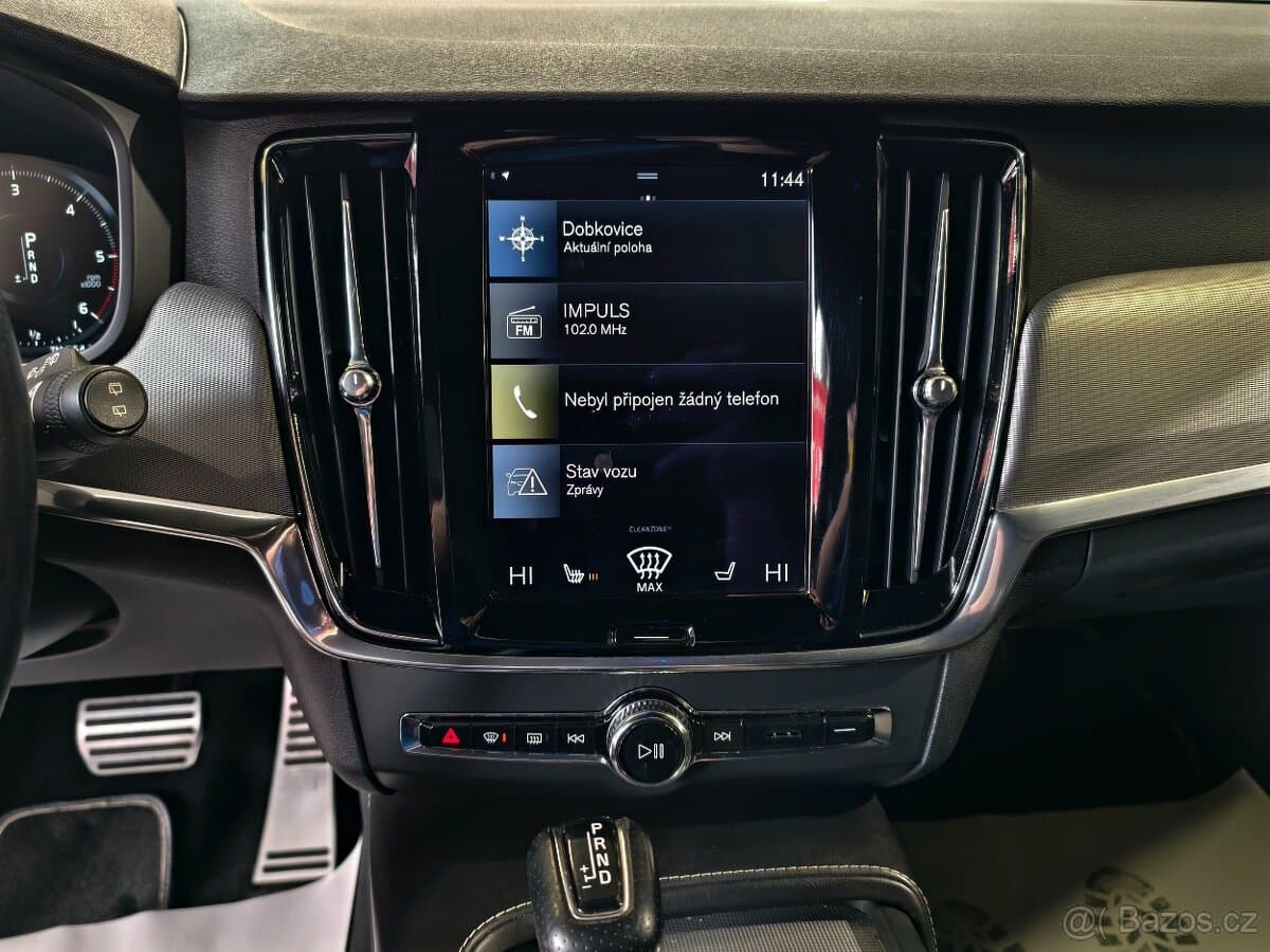 2017 Volvo V90 - 10