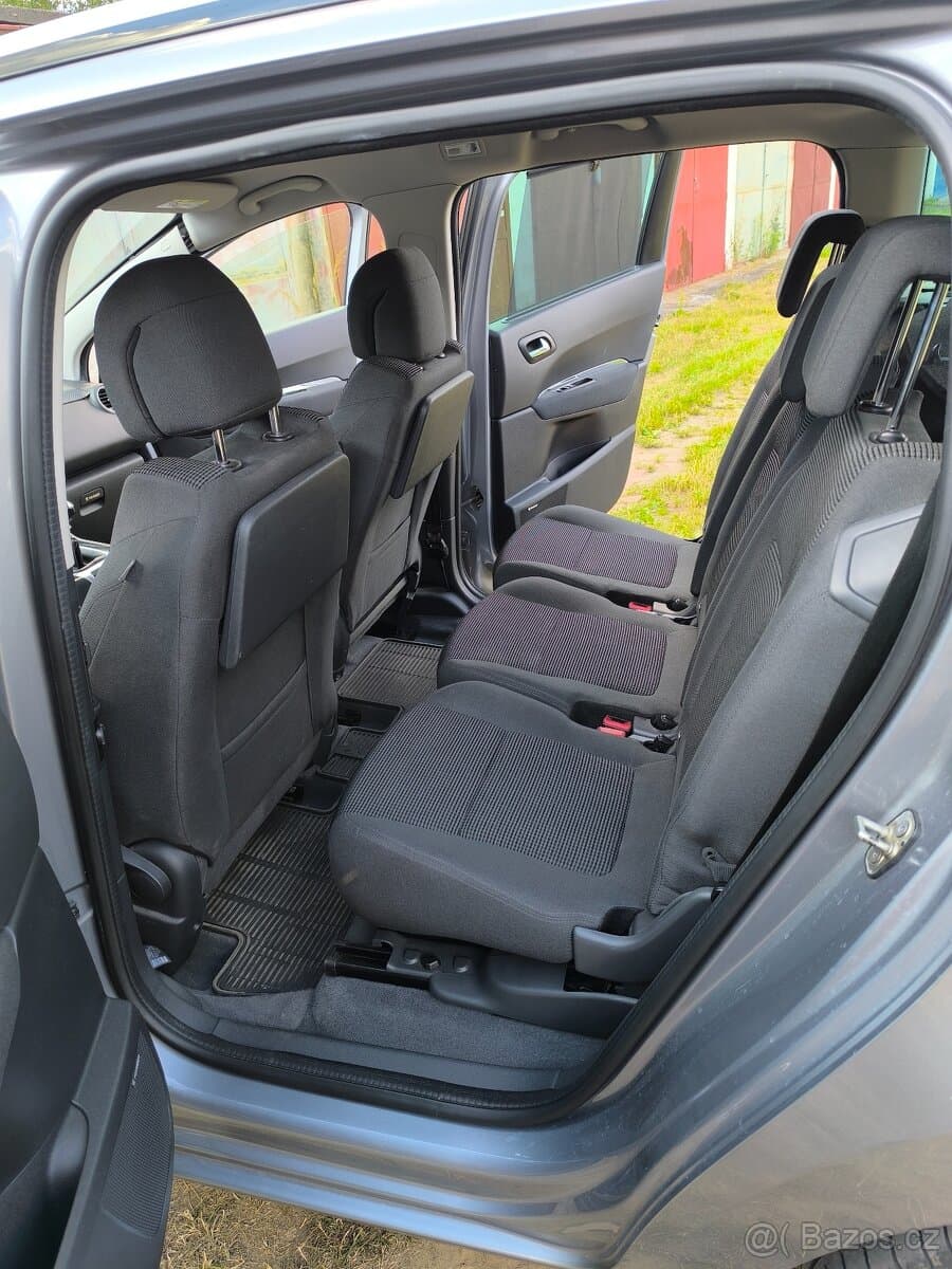 2016 Peugeot 5008 - 10