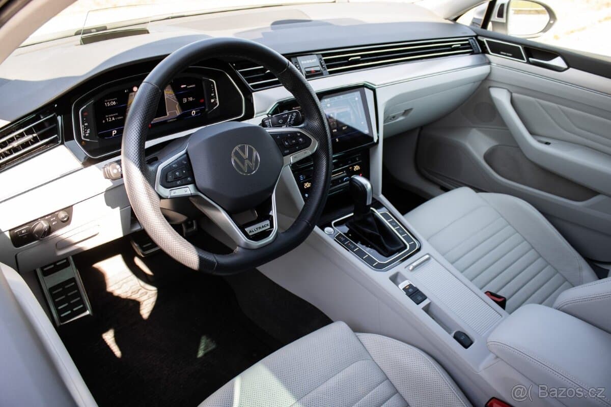 2022 Volkswagen PASSAT - 10