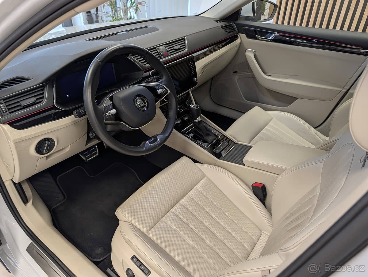 2022 Škoda SUPERB - 10