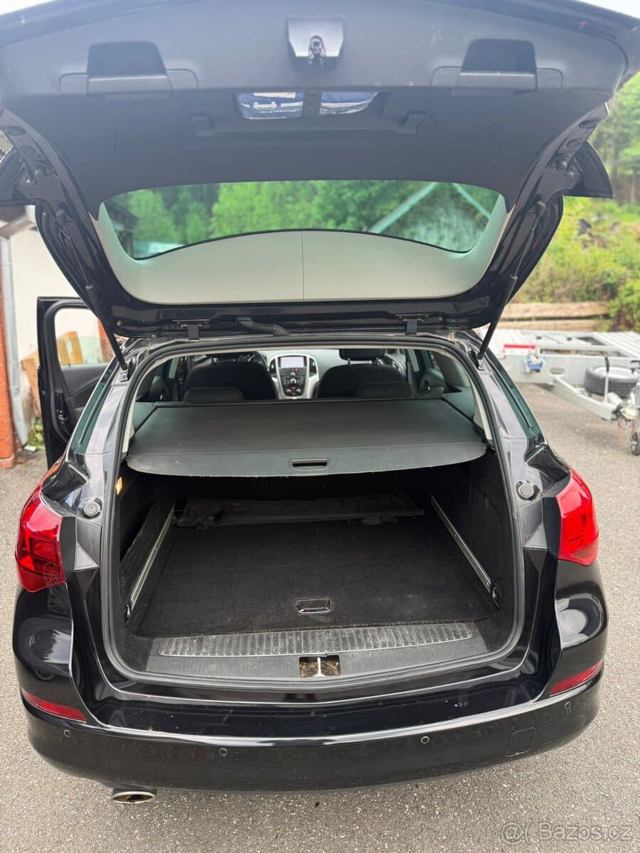 2011 Opel ASTRA - 10