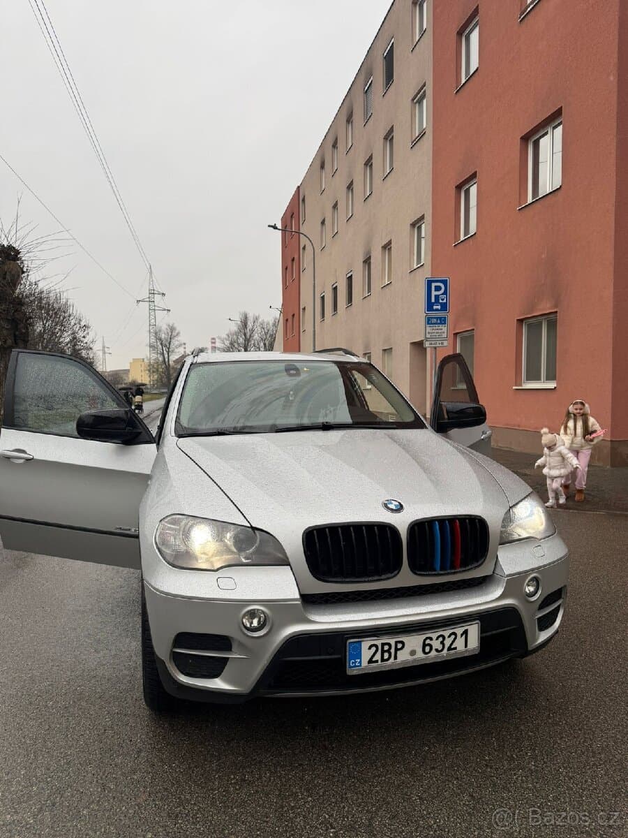 2010 BMW X5 - 10