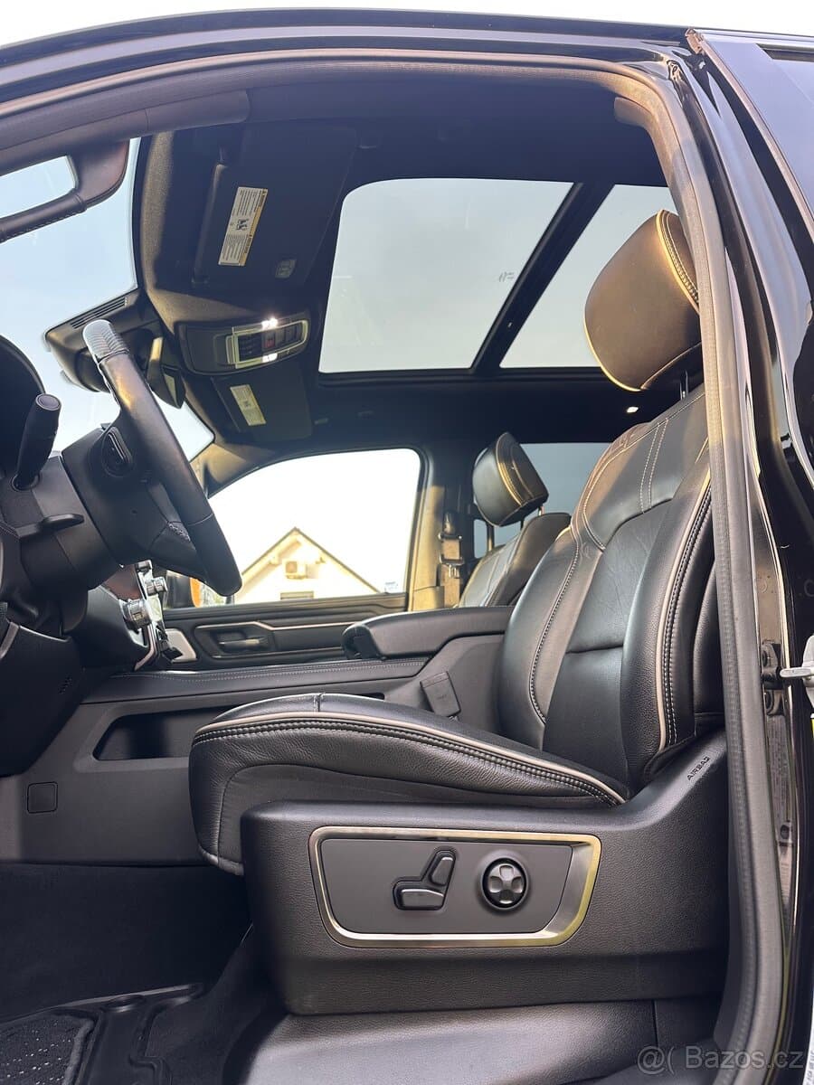 2020 RAM 1500 - 10