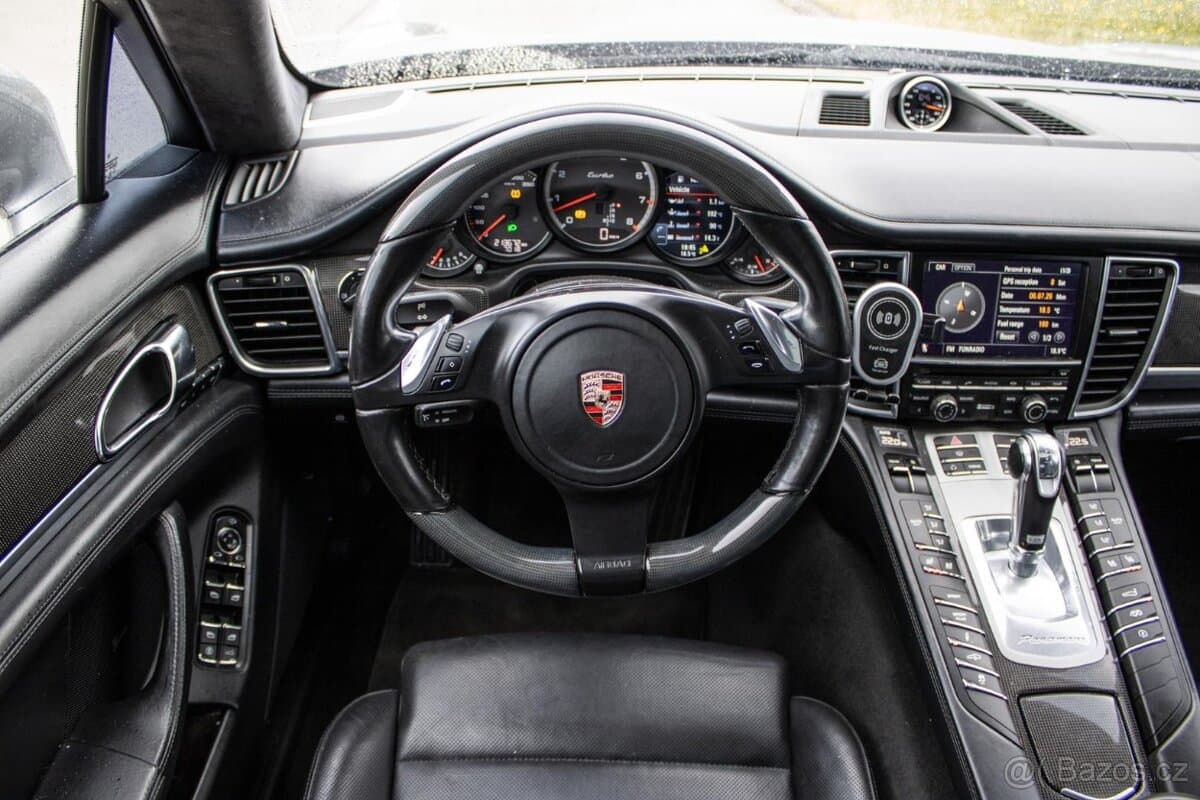 2010 Porsche PANAMERA - 10