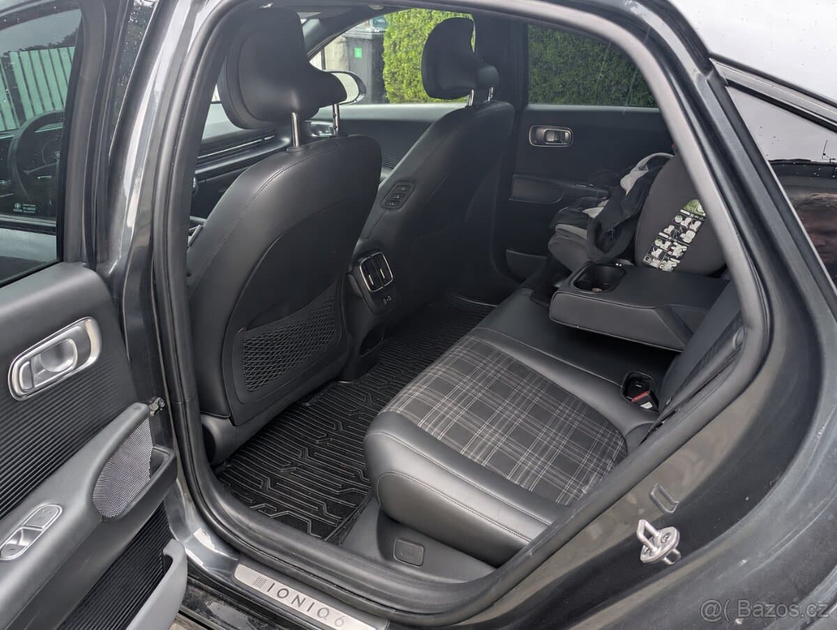2023 Hyundai IONIQ 6 - 10