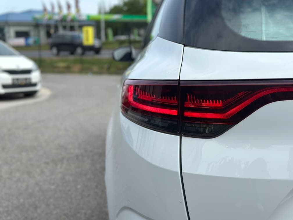 2022 Renault MEGANE - 10