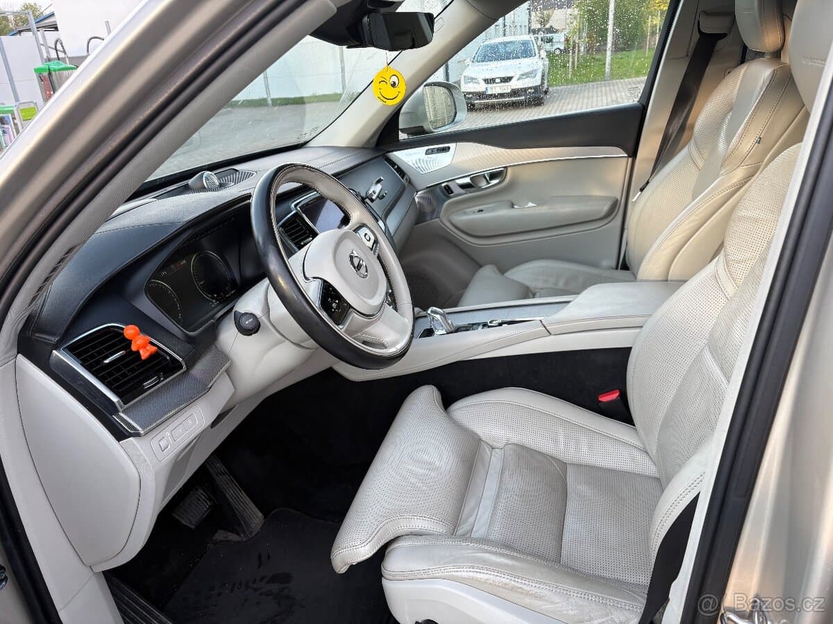 2016 Volvo XC90 - 10