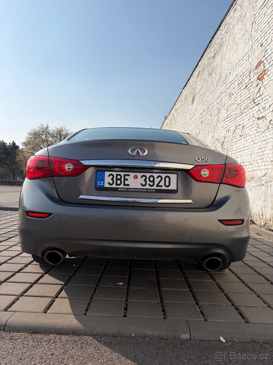 2014 Infiniti Q50 - 10
