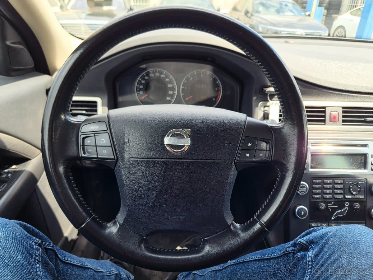 2008 Volvo V70 - 10