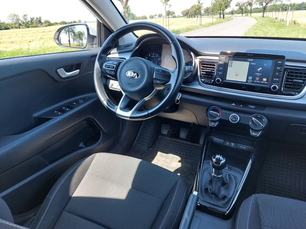 2018 Kia RIO - 10