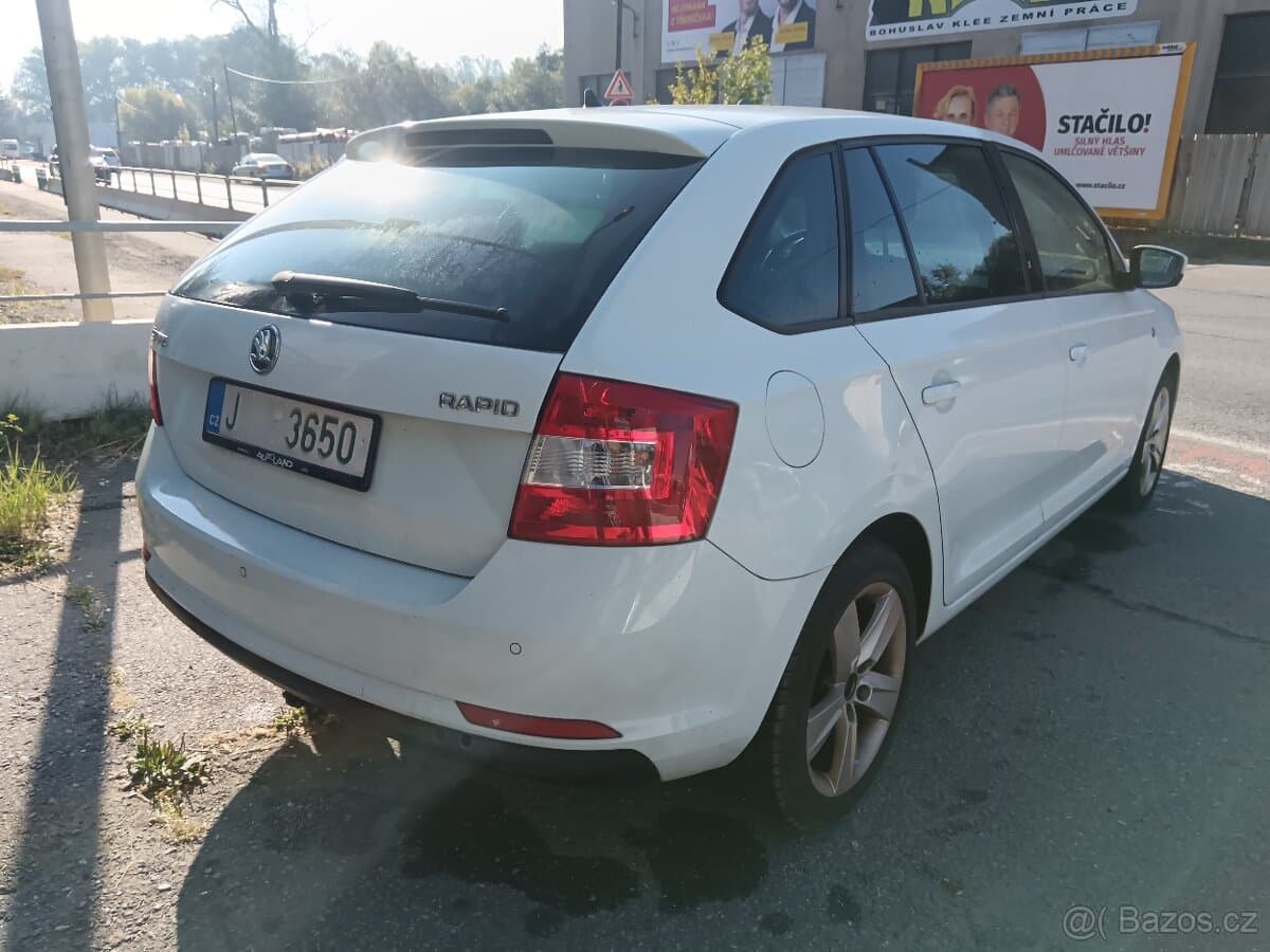 2015 Škoda RAPID - 10