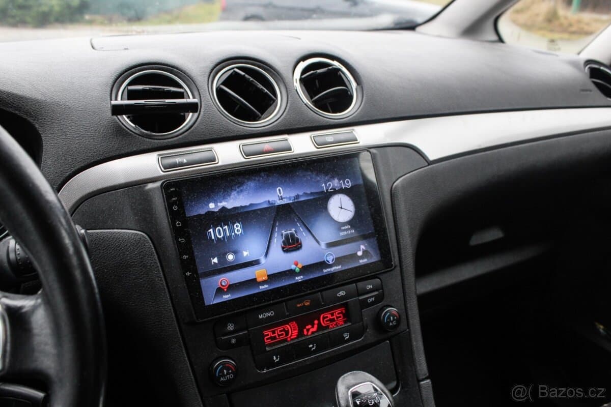 2015 Ford GALAXY - 10