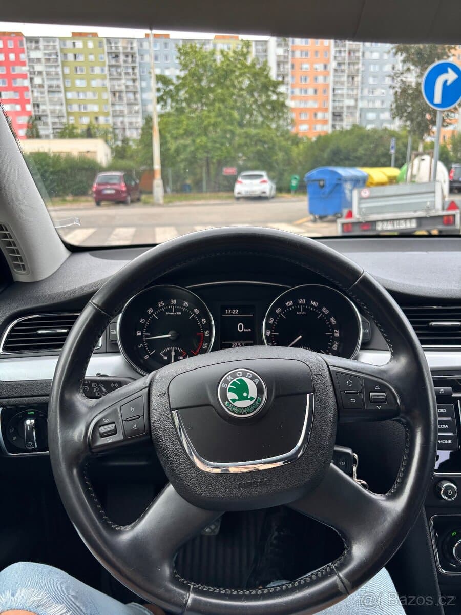 2012 Škoda SUPERB - 10