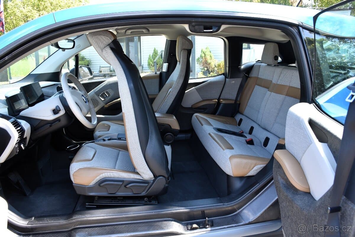 2017 BMW i3 - 10