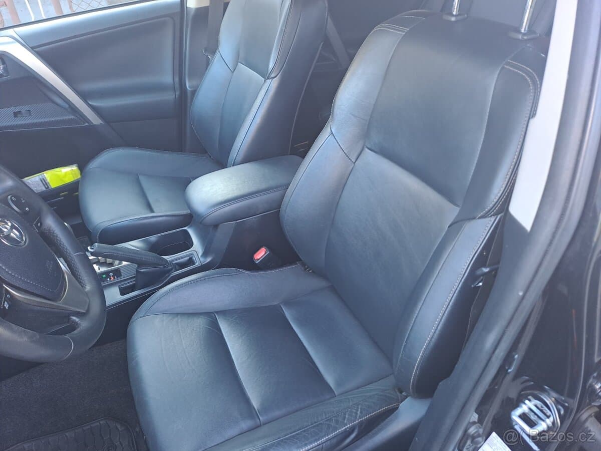 2014 Toyota RAV4 - 10