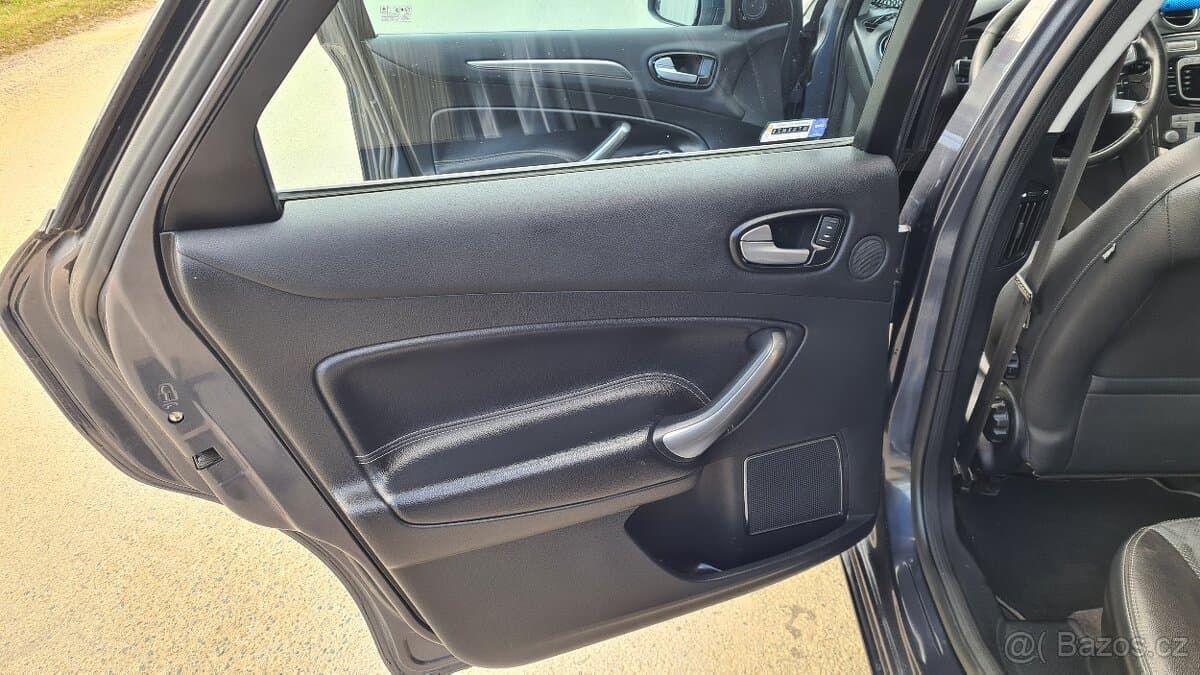 2010 Ford MONDEO - 10