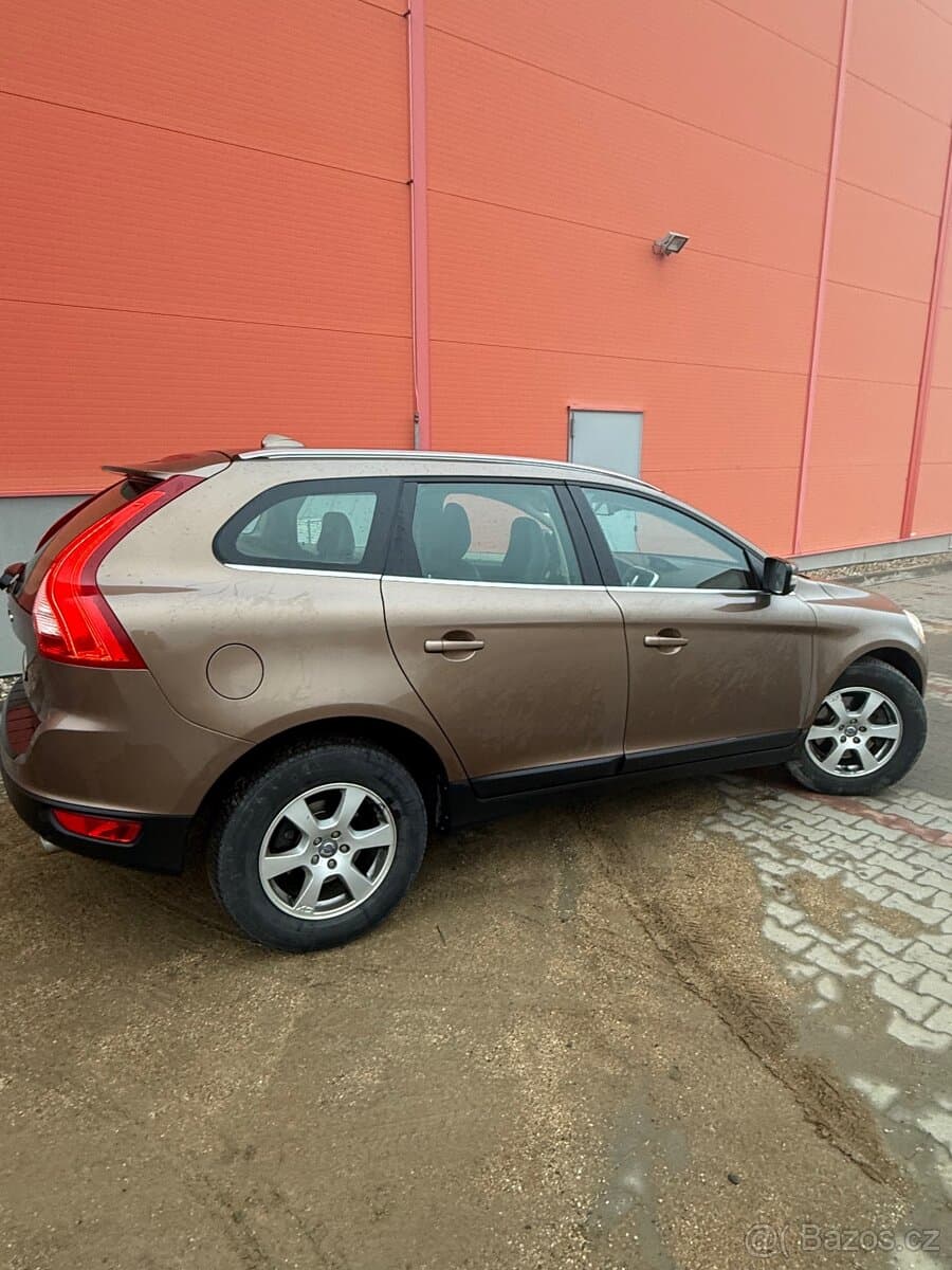 2010 Volvo XC60 - 10