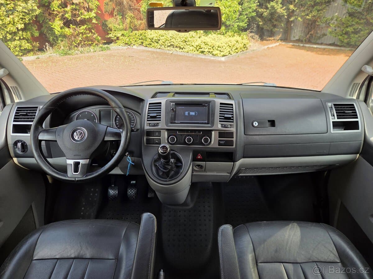 2011 Volkswagen TRANSPORTER - 10
