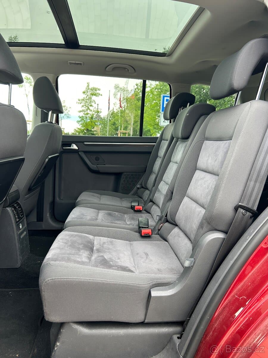 2010 Volkswagen TOURAN - 10