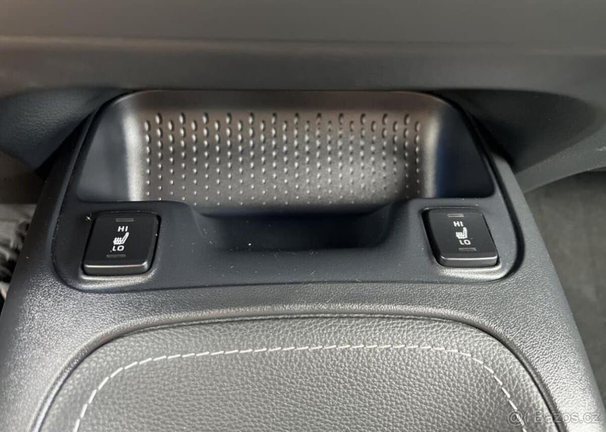 2023 Toyota COROLLA - 10