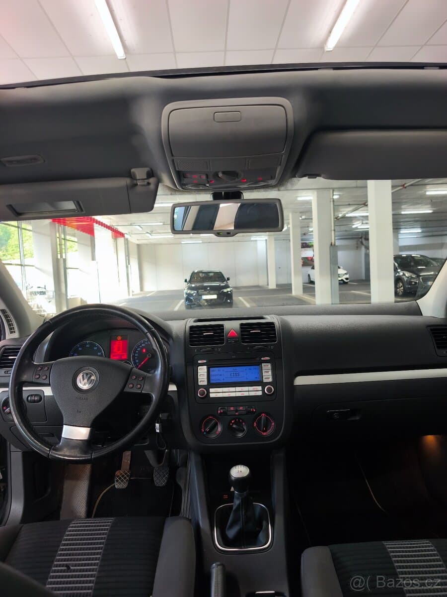 Volkswagen GOLF - 10