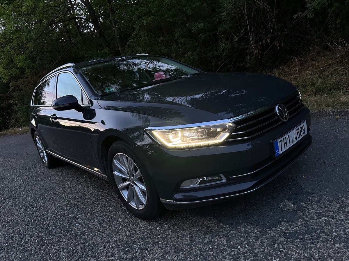 Volkswagen PASSAT - 10