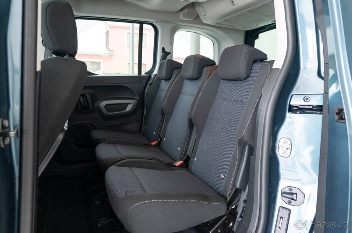2025 Fiat DOBLO - 10