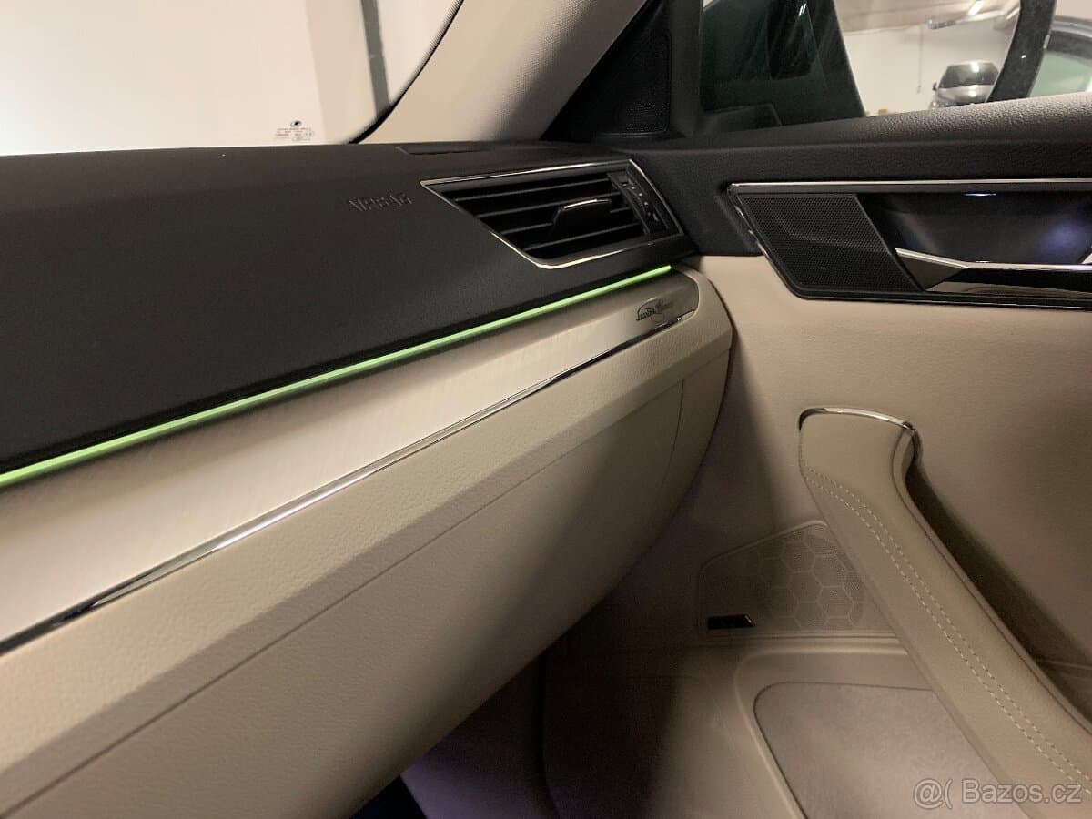2023 Škoda SUPERB - 10