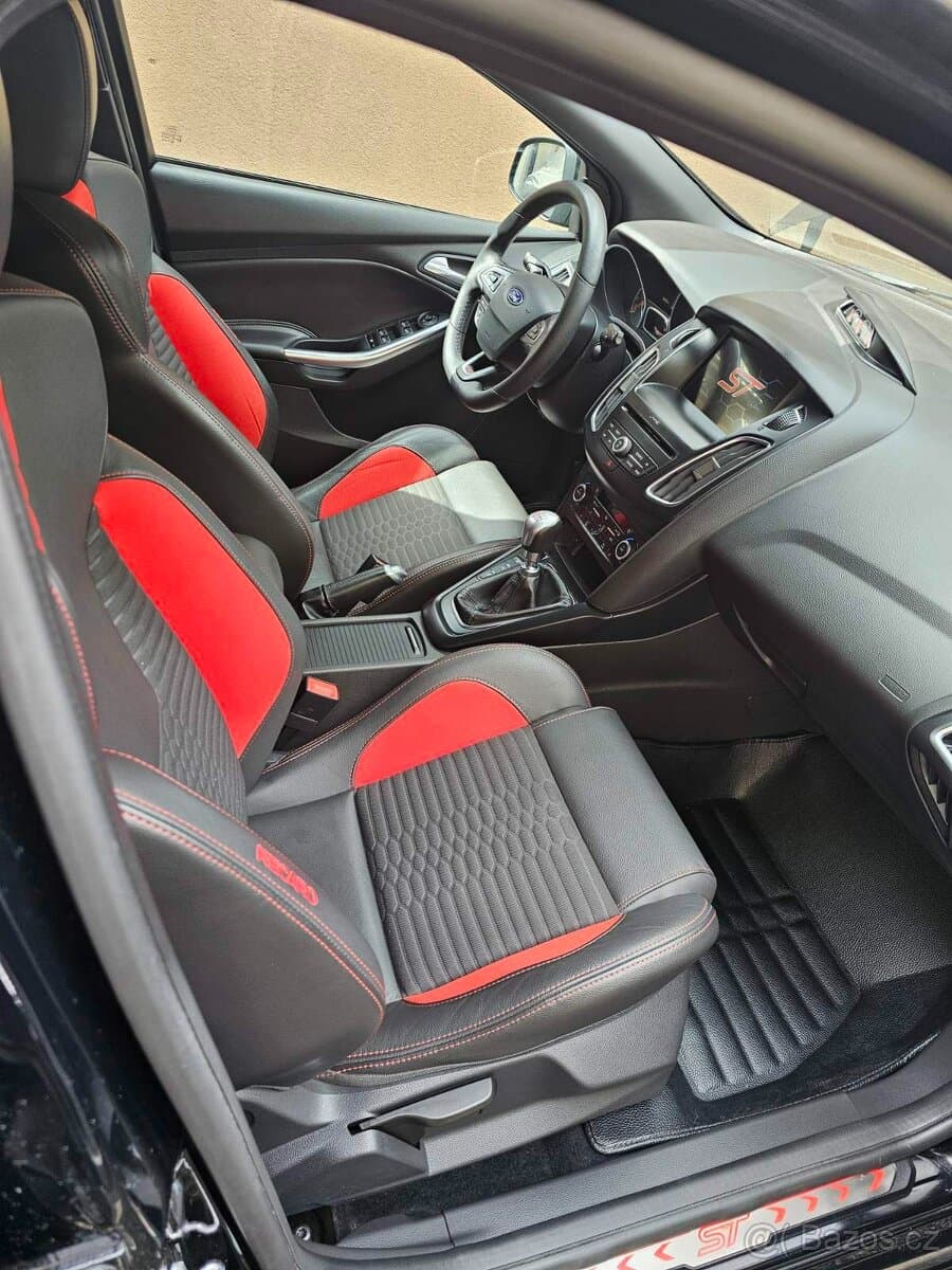 2018 Ford FOCUS - 10